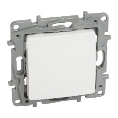 Legrand 764522 Niloé betét, nyomó, fényjelzős fehér #