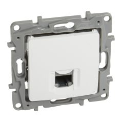 Legrand 764573 Niloé 1xRJ45 aljzat fehér