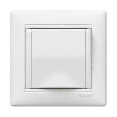 Legrand 774422 VALENA dugalj 2P+F fehér, csapófedeles