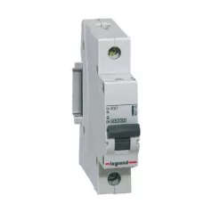 Legrand 002704 Kismegszakító 1P/ 20A/C Lexic #
