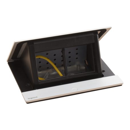 Legrand 654803 Incara Incara Pop-up - bútorba süllyeszthető, 4 modul üres, alumínium