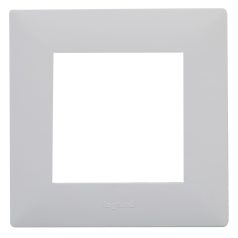 Legrand 863191 Niloé Step 1-es keret, fehér