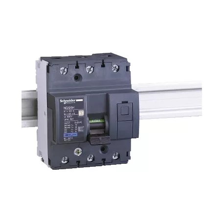 Schneider 18731 NG125H kismegszakító, 3P, C, 80A