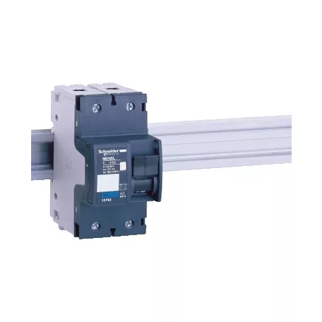 Schneider 18757 NG125L kismegszakító, 2P, B, 63A