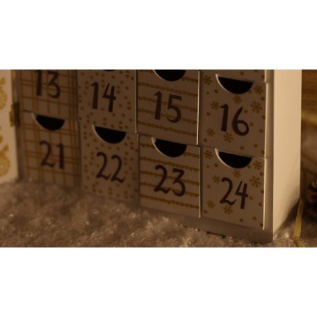 Tracon CHRACB8WW LED karácsonyi adventi kalendárium, elemes Timer 6+18h, 8LED, 3000K, 2xAAA